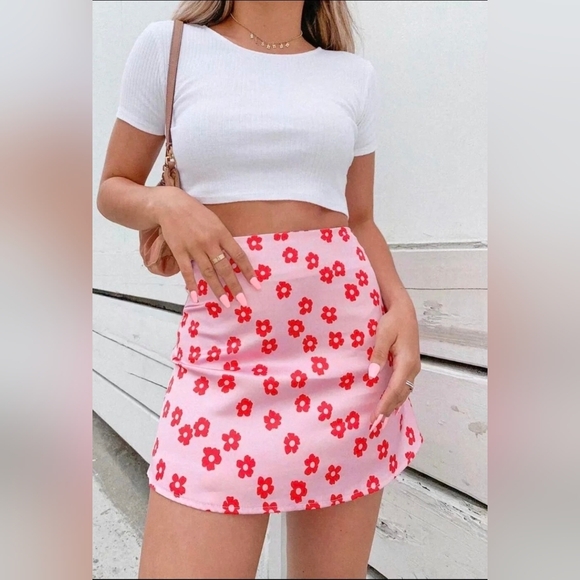 Anna-Kaci Dresses & Skirts - Anna Kaci Floral Mini Skirt